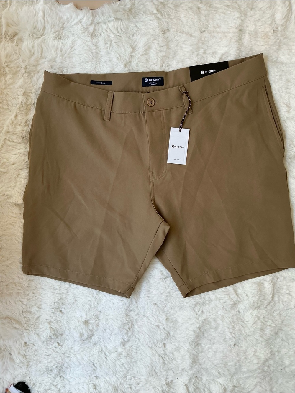Sperry Men's Khaki Flat Front Shorts